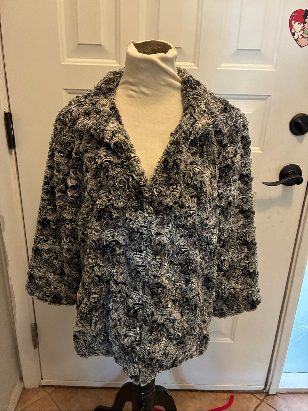 Chico's Gray Textured Faux Fur Teddy Jacket
